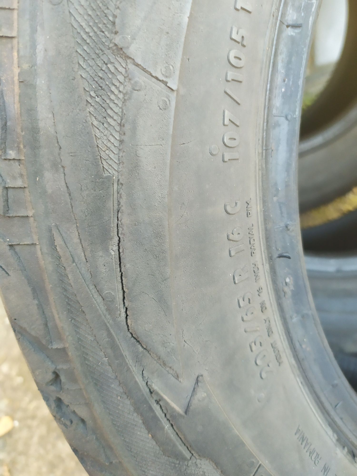 205/65 r16c на бус