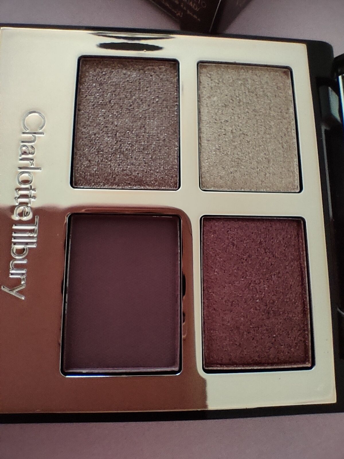 Paleta sombras olhos Charlotte Tilbury - Mesmerinsing Maroon - Nova