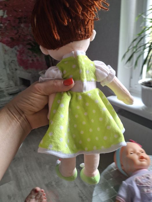 Продам  две куклы.