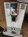 Series 5000 ekspres Philips. 
Automatyczny ekspres do kawy z Latt