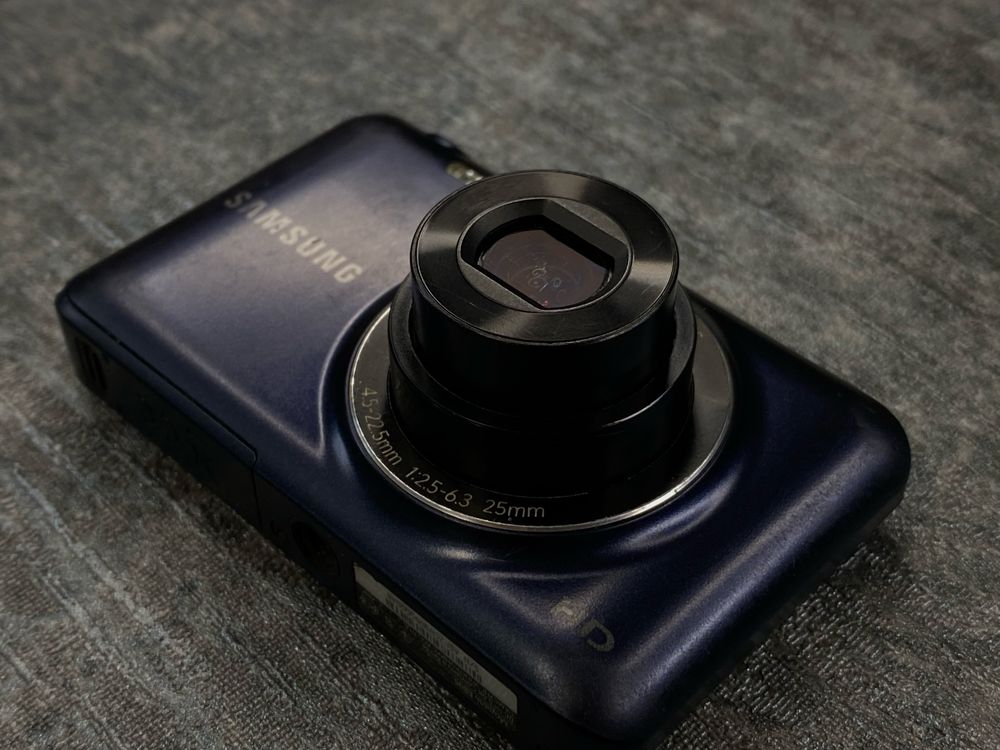 Samsung ES95 цифровий фотоапарат мильничка