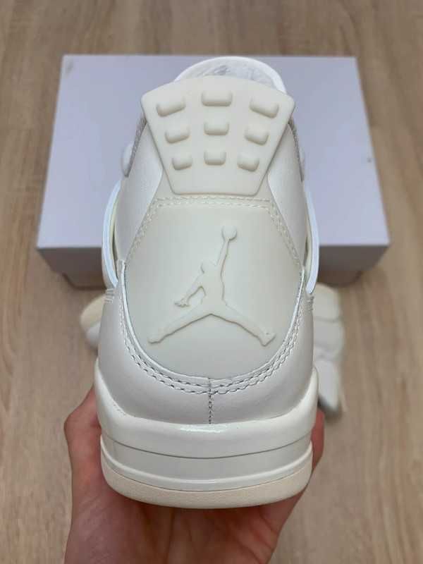 Jordan4Air4RetroMetallic Gold UnisexTrampki R.43