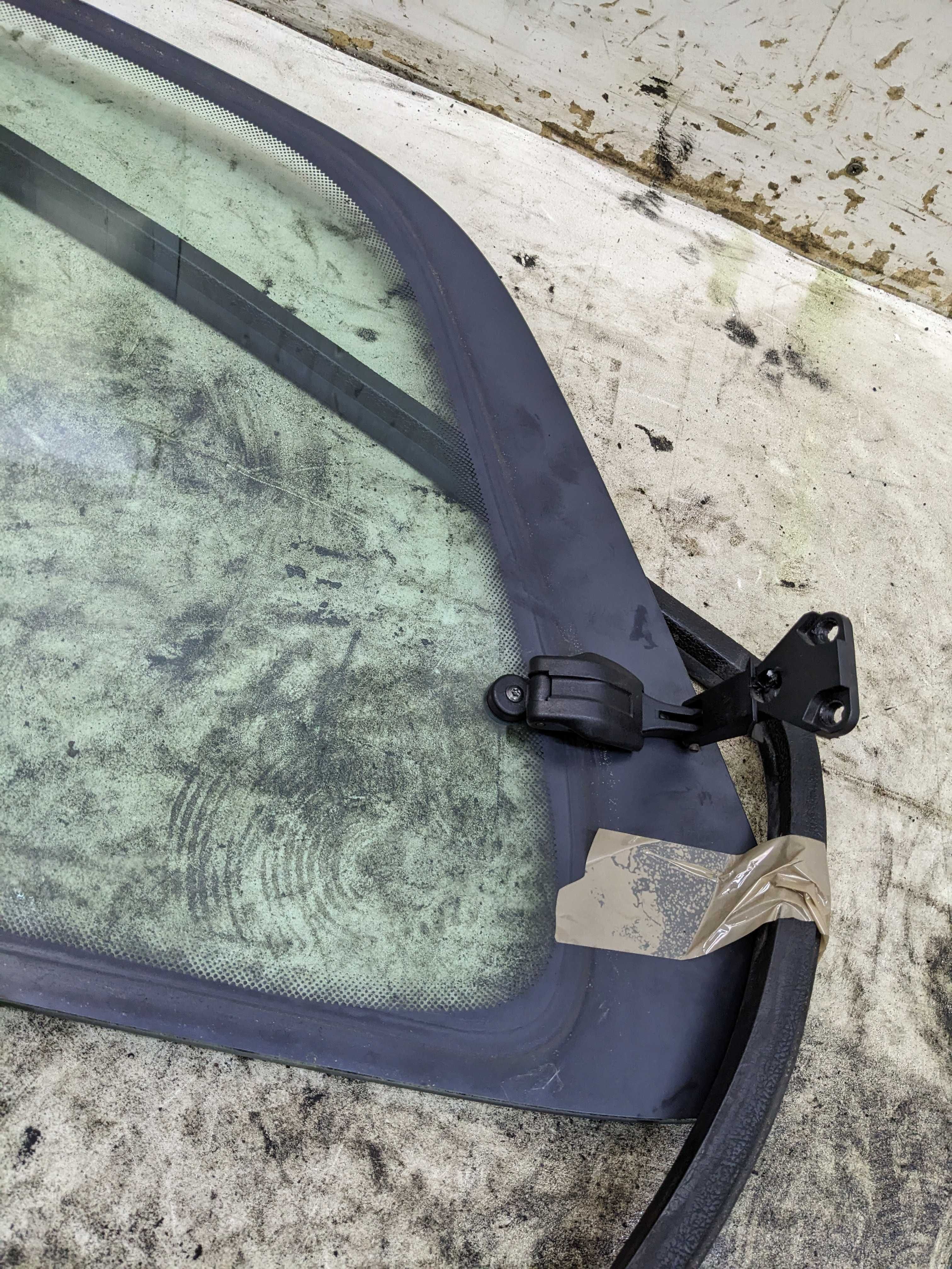 Citroen Saxo Uszczelka Szyba Karoseryjna Prawa Tylna Prawy Tył