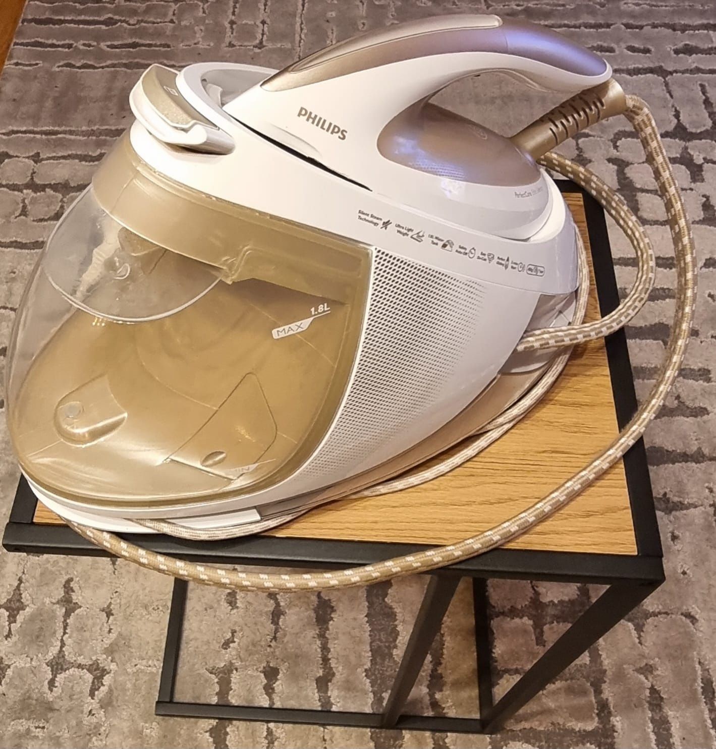 Żelazko z generatorem pary Philips PerfectCare Elite Silence GC9640/60