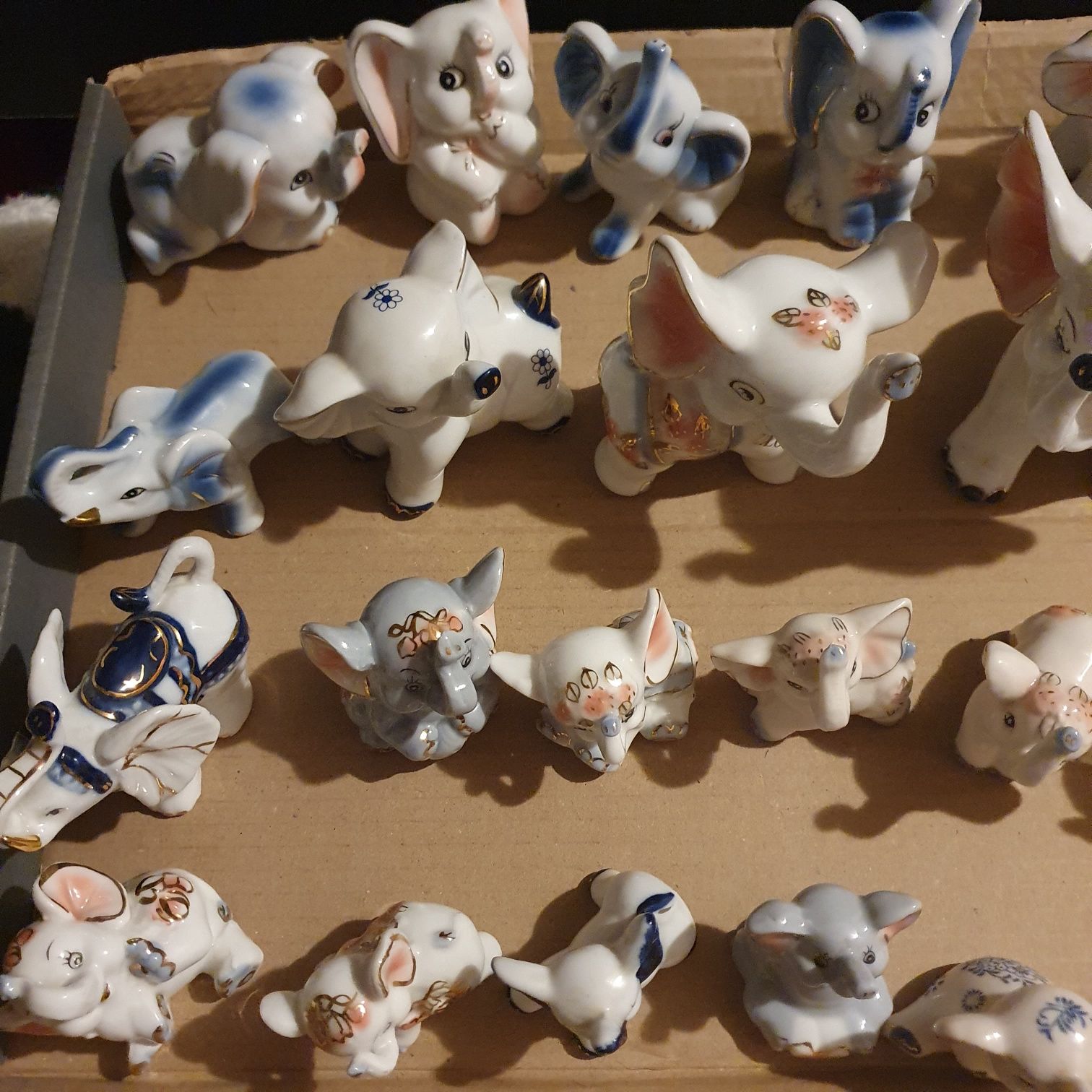 Zestaw słoników na szczęście porcelana 48 sztuk