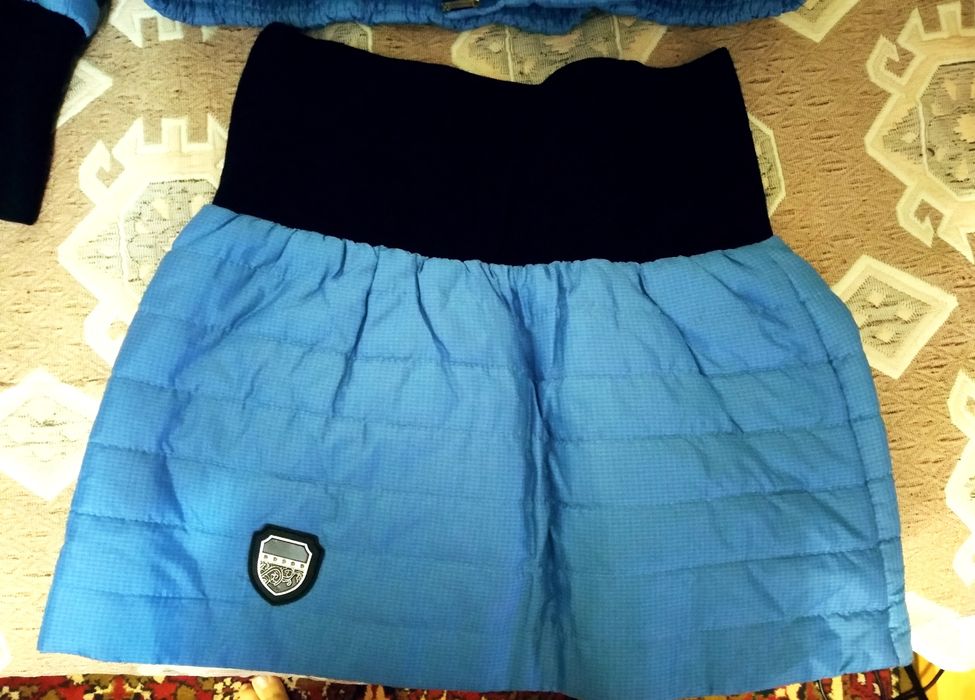 Куртка и юбка S-M - комплект