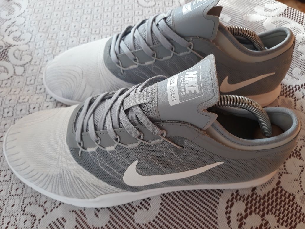 Nike Training Fleks Adapt rozm 42 /27 cm