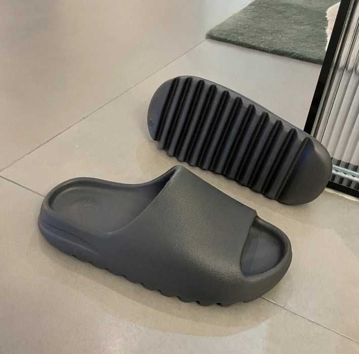 adidas_Yeezy_Slide_czarne R.42