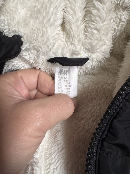 Продам зимовий комбінезон на хлопчика/дівчинку фірми H&M