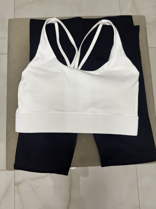 Спортивний топ та лосини пуш ап