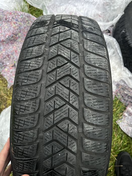 Диски Tiguan. Диски литі 5/112 r17. Шини зимові 215/65/17