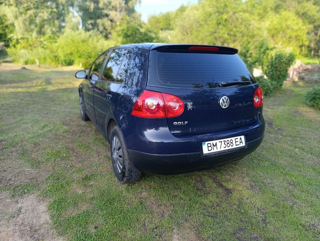 Volkswagen Golf V