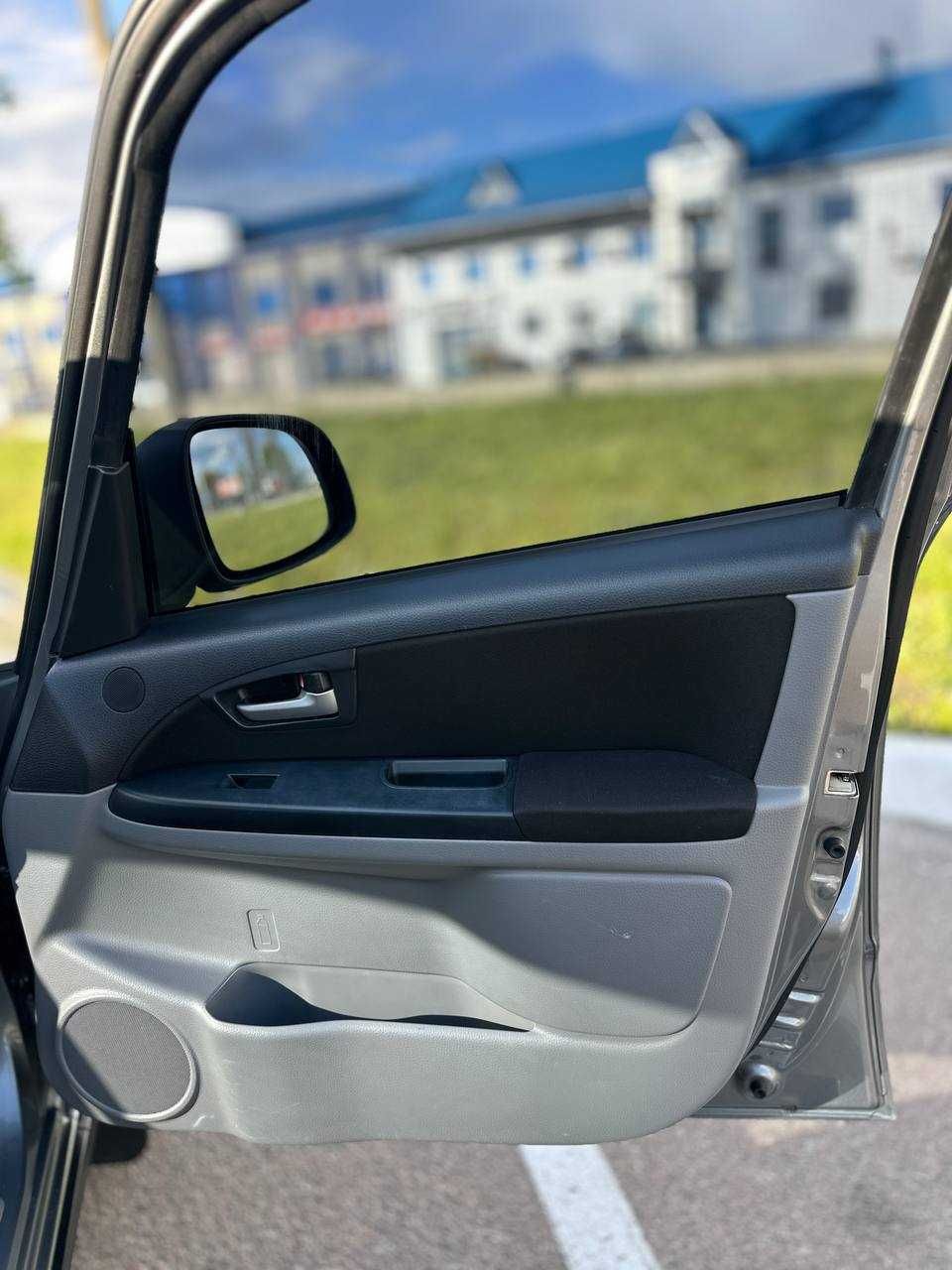 ПРОДАМ Suzuki SX4 2014