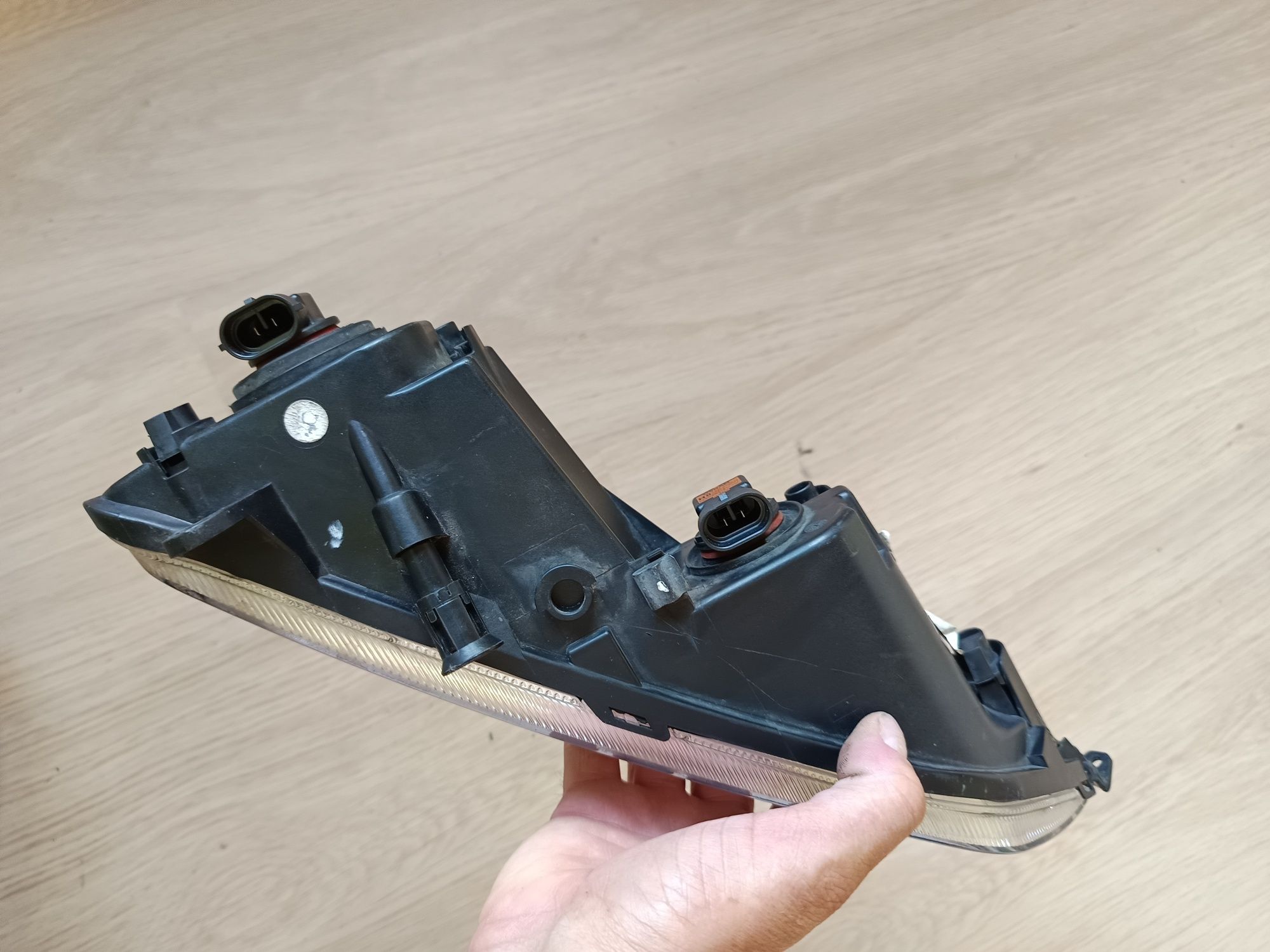 VW Passat B7 R-line halogen lewy H8 + H8