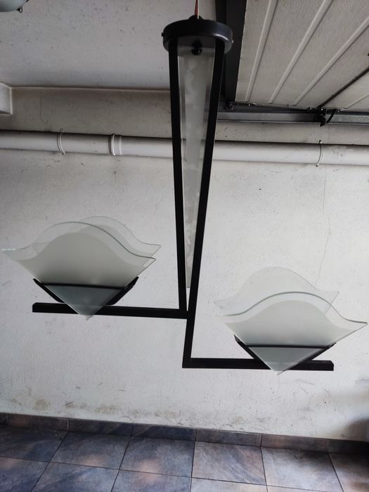 3 candeeiros em bom estado.