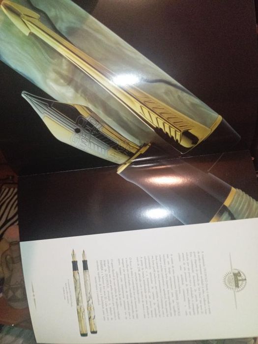 Revista parker canetas