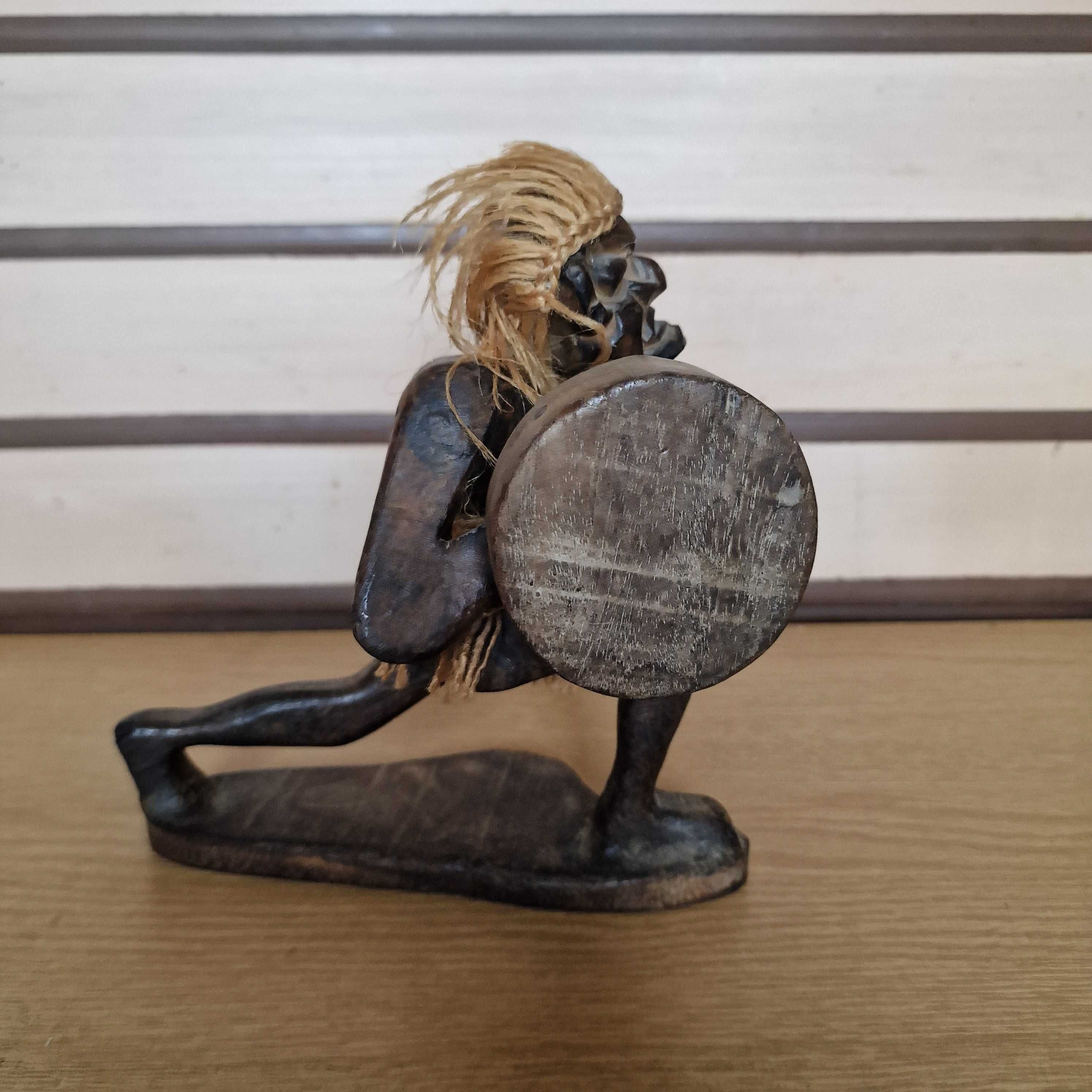 Figurka rzeźba kulturysta siłownia drewno egzotyczne