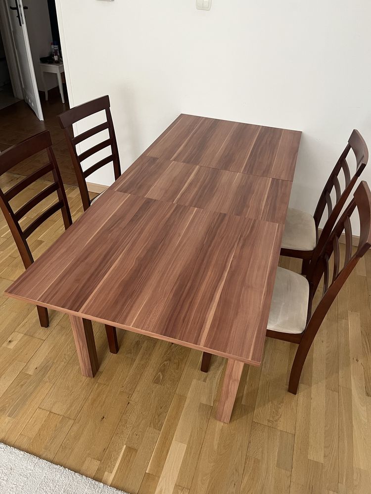 Stół 80x140 rozkladany z krzesłami