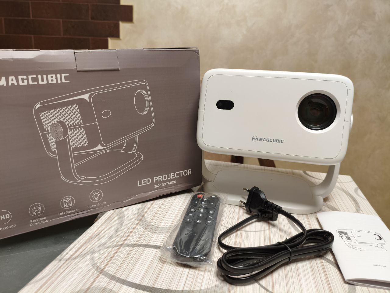 Проектор Magcubic L018 360*,Native 1080P,650ANSI,4K Android 11 ,BT5.2
