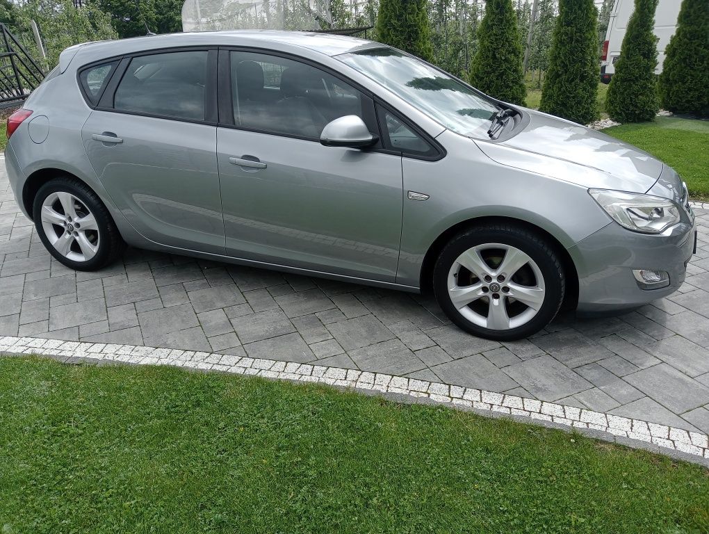 Opel Astra 1,6 116KM  z Niemiec KLIMA