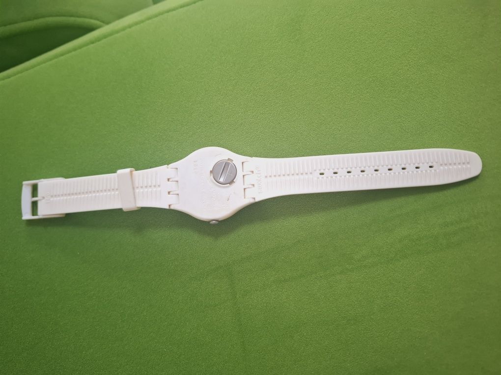 Swatch biały SO29W704-S14 nowoczesny