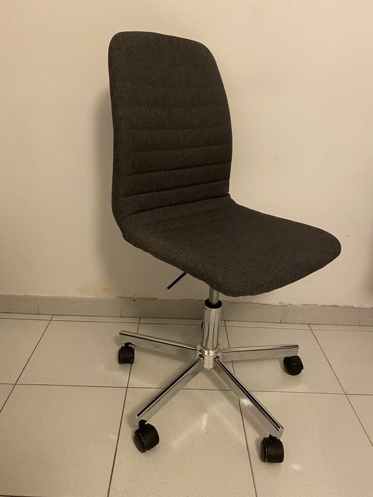 Secretaria + Cadeira JYSK (como novo)