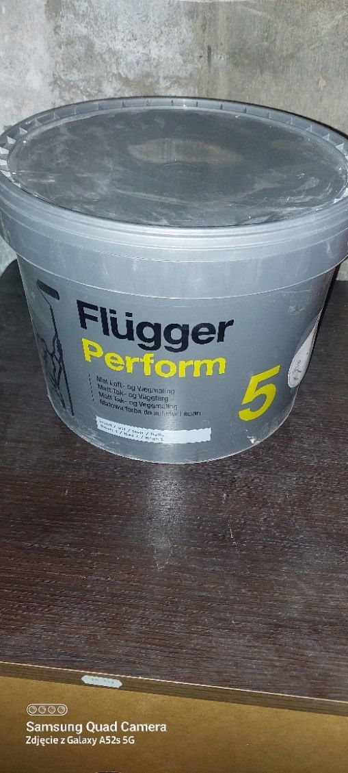 Farba biały mat 10l