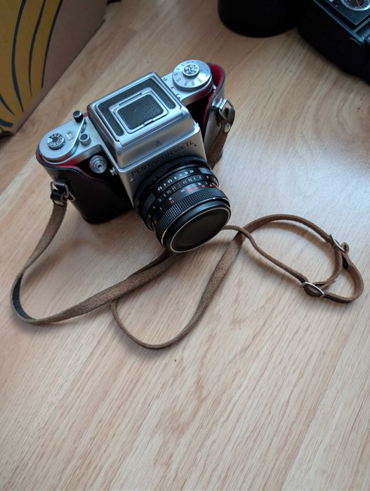 Pentacon Six TL + Pryzmat + Biometar MC F2.8 80mm