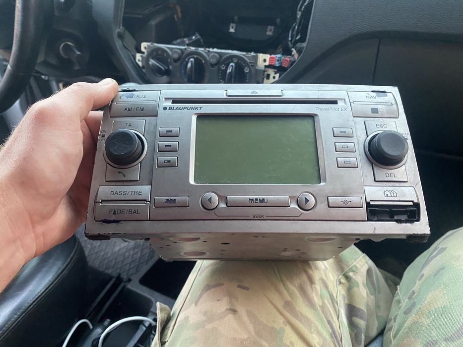 Оригінальна автомагнітола Ford Focus C-Max mk1