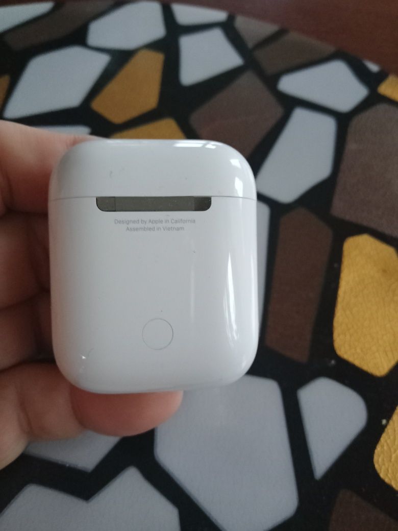 Sprzedam słuchawki  airpods Apple