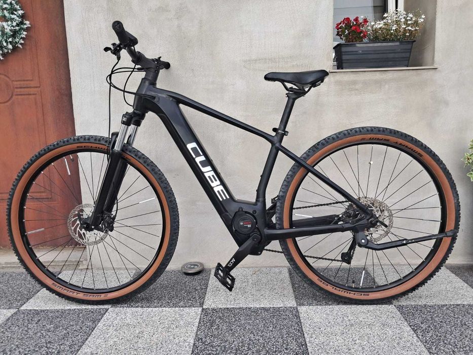 Rower elektryczny Cube Reaction