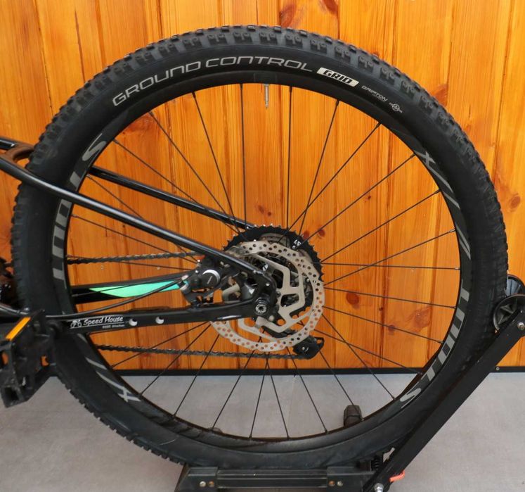 Rower elektryczny Specialized Levo .I inne rowery