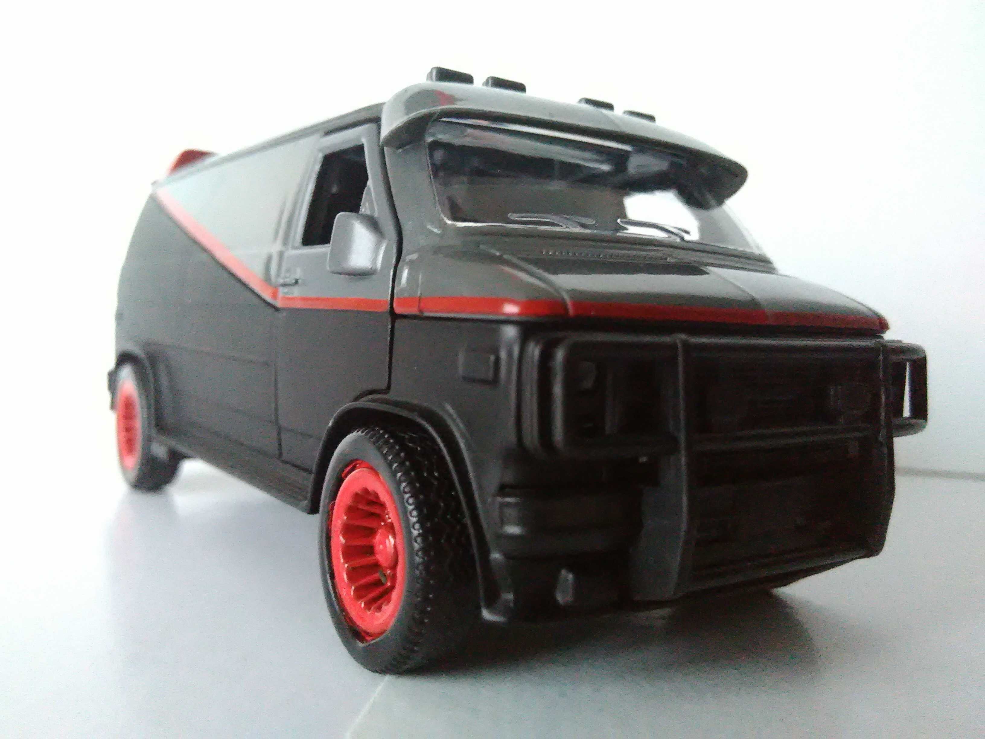 model 1:43 GMC 1983 Vandura van USA film Drużyna A - Team 1/43 prl