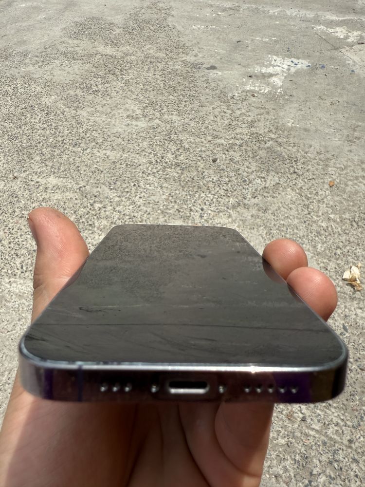 Продам iPhone 14 pro на 128