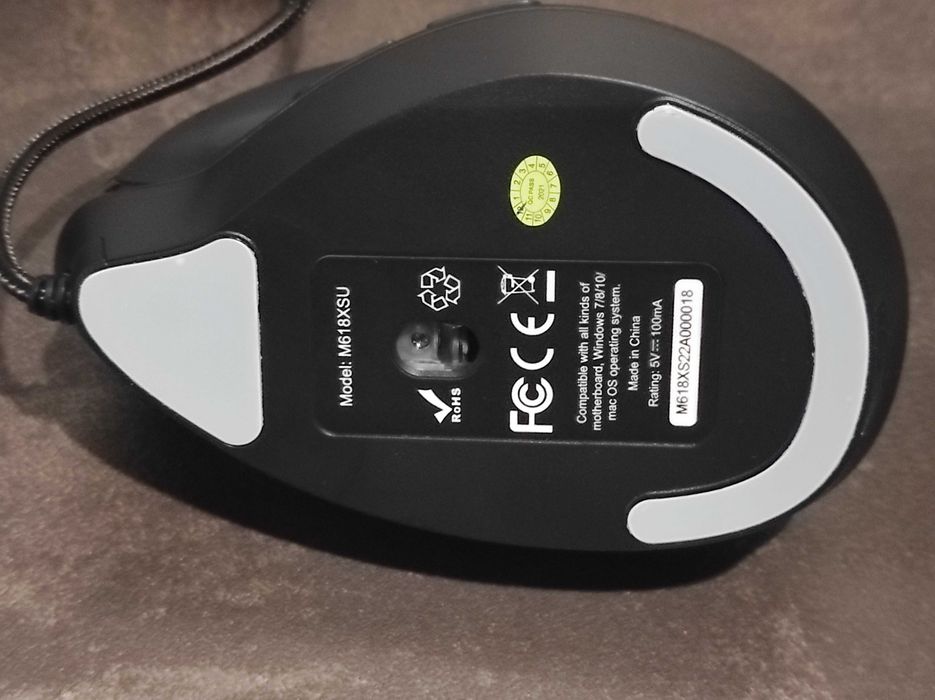 Delux M618 XSU ergonomiczna myszka przewodowa RGB kolor czarny - nowa