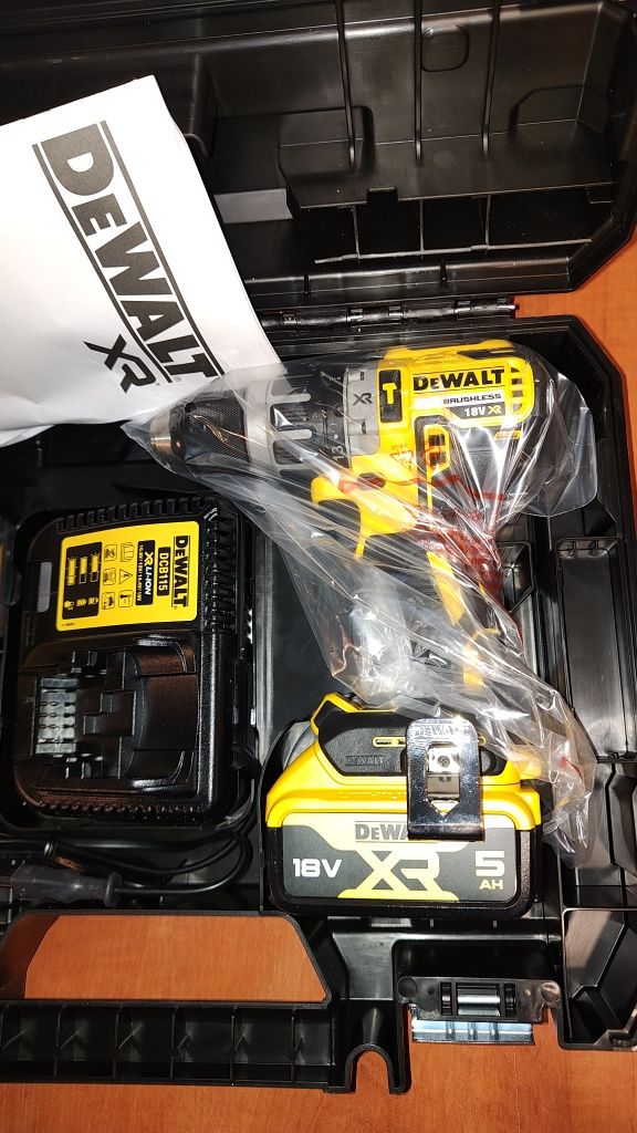 DeWalt DCD 796 wkrętarka udarowa