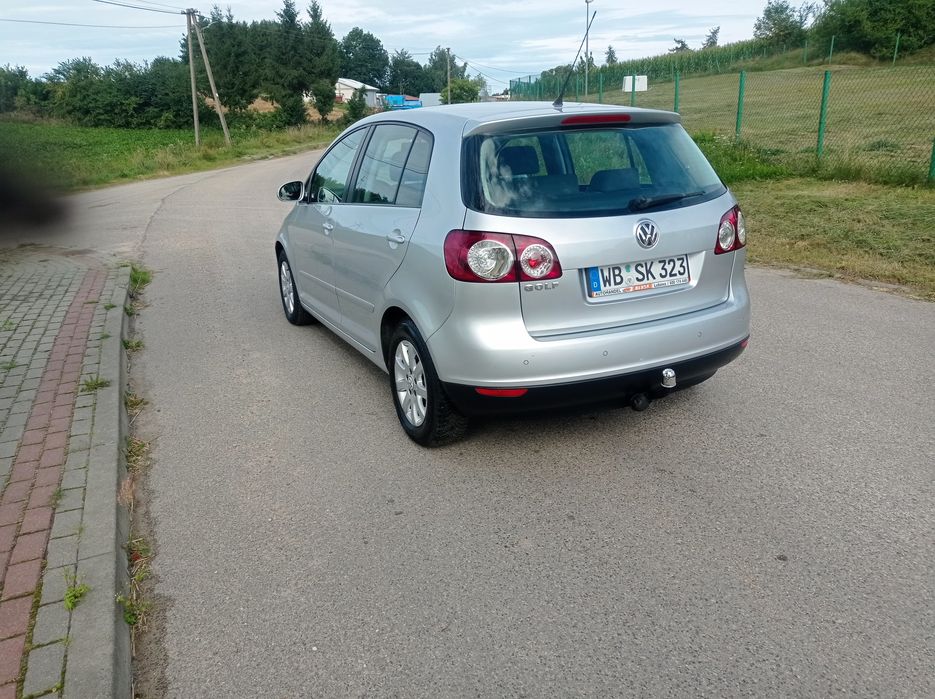 Sprzedam volkswagen golf plus 5 1,6 mpi mały przebieg jeden właściciel