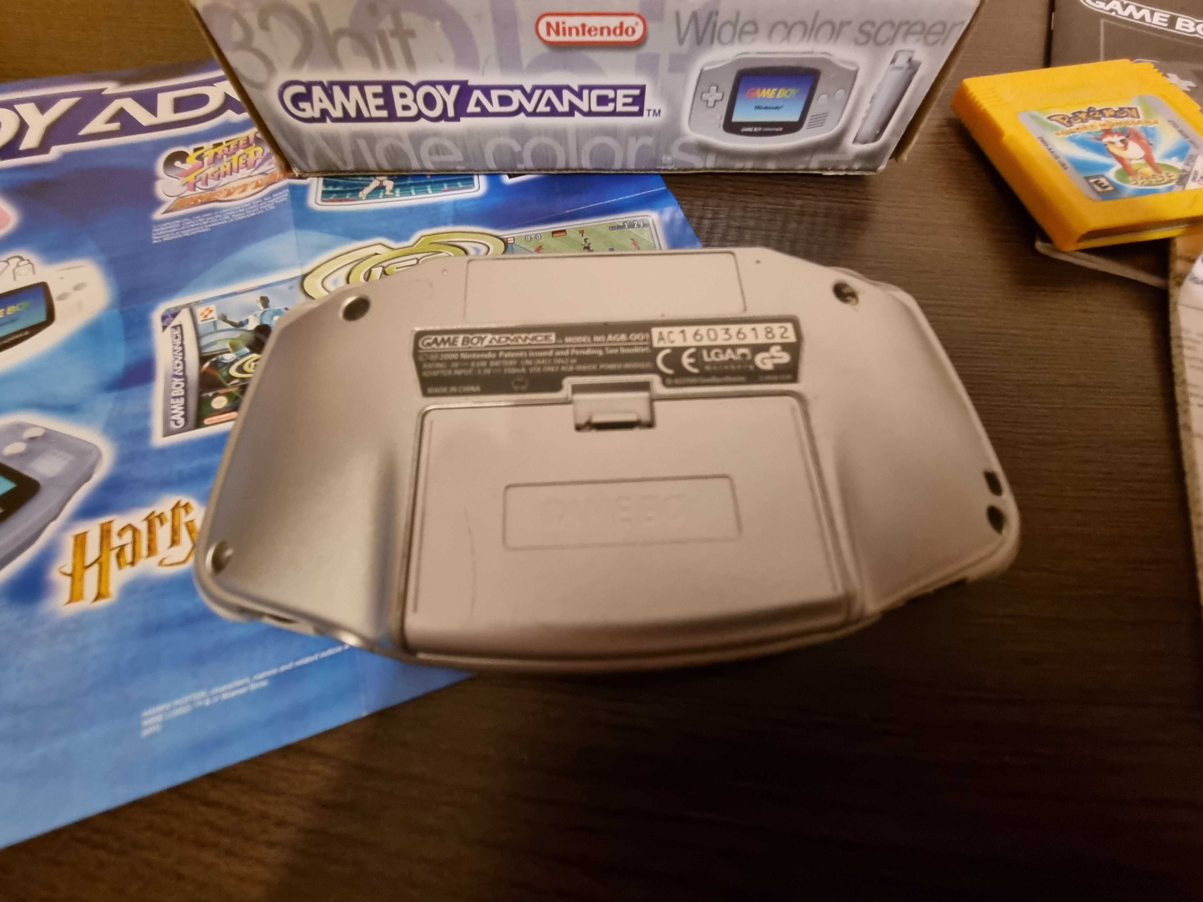 Konsola Game Boy Advance limited edition platinum