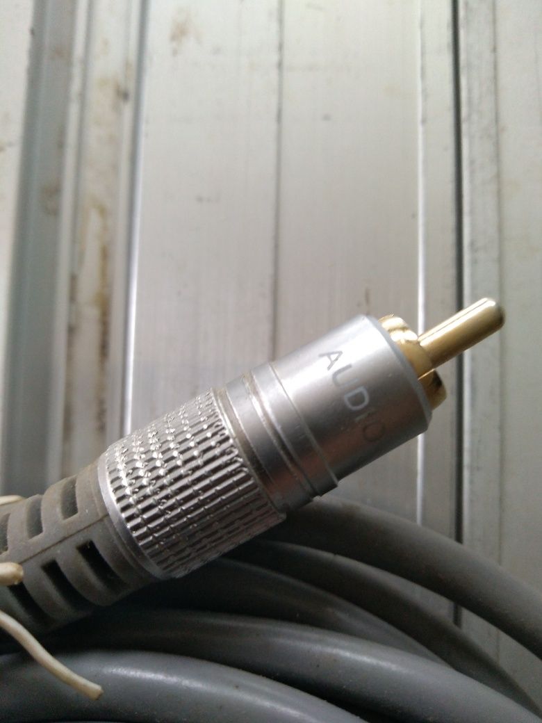 Kabel audio sprzedam