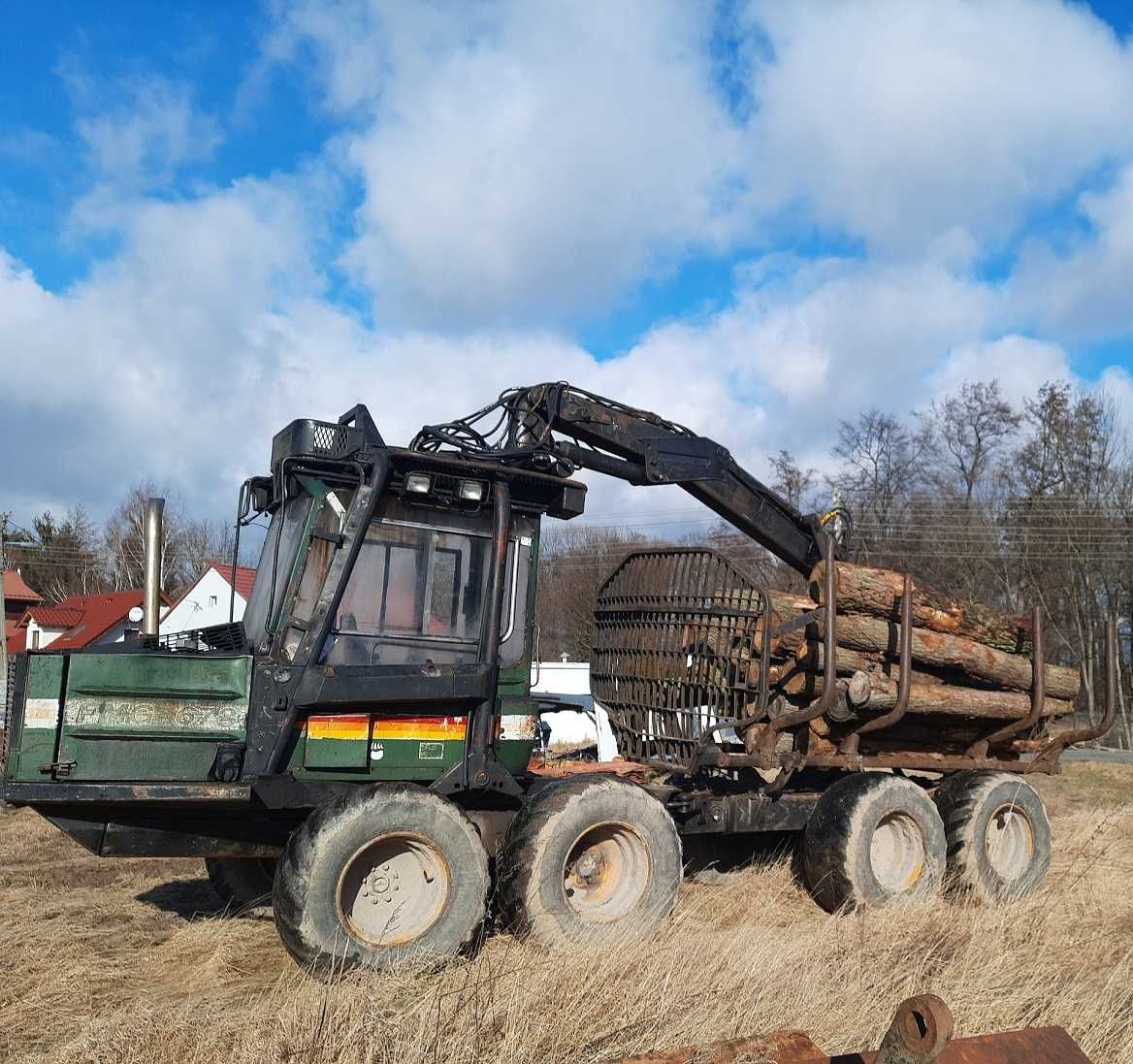 forwarder FMG 678 chwytak do drewna z rotatorem