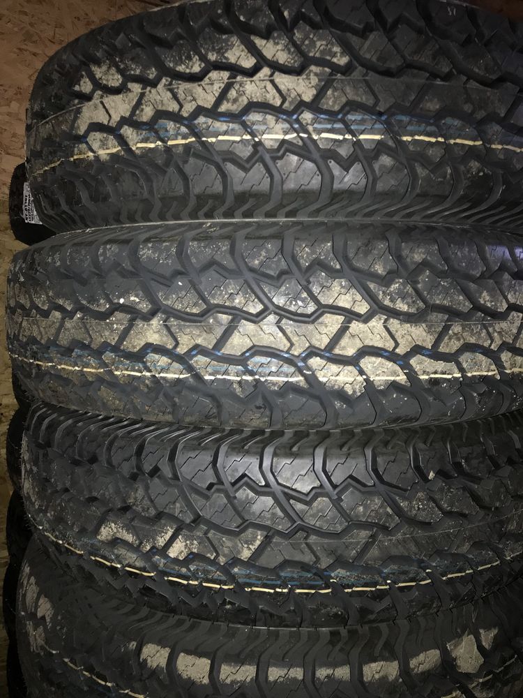 Шини Onyx NY-AT187 225/75 R16 115/112S до позашляховиків та ін