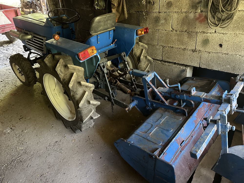 Trator ISEKI TU1700
