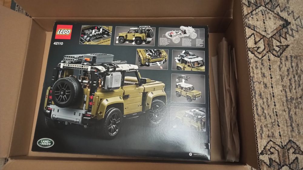 LEGO Technic 42110 Land Rover Defender
