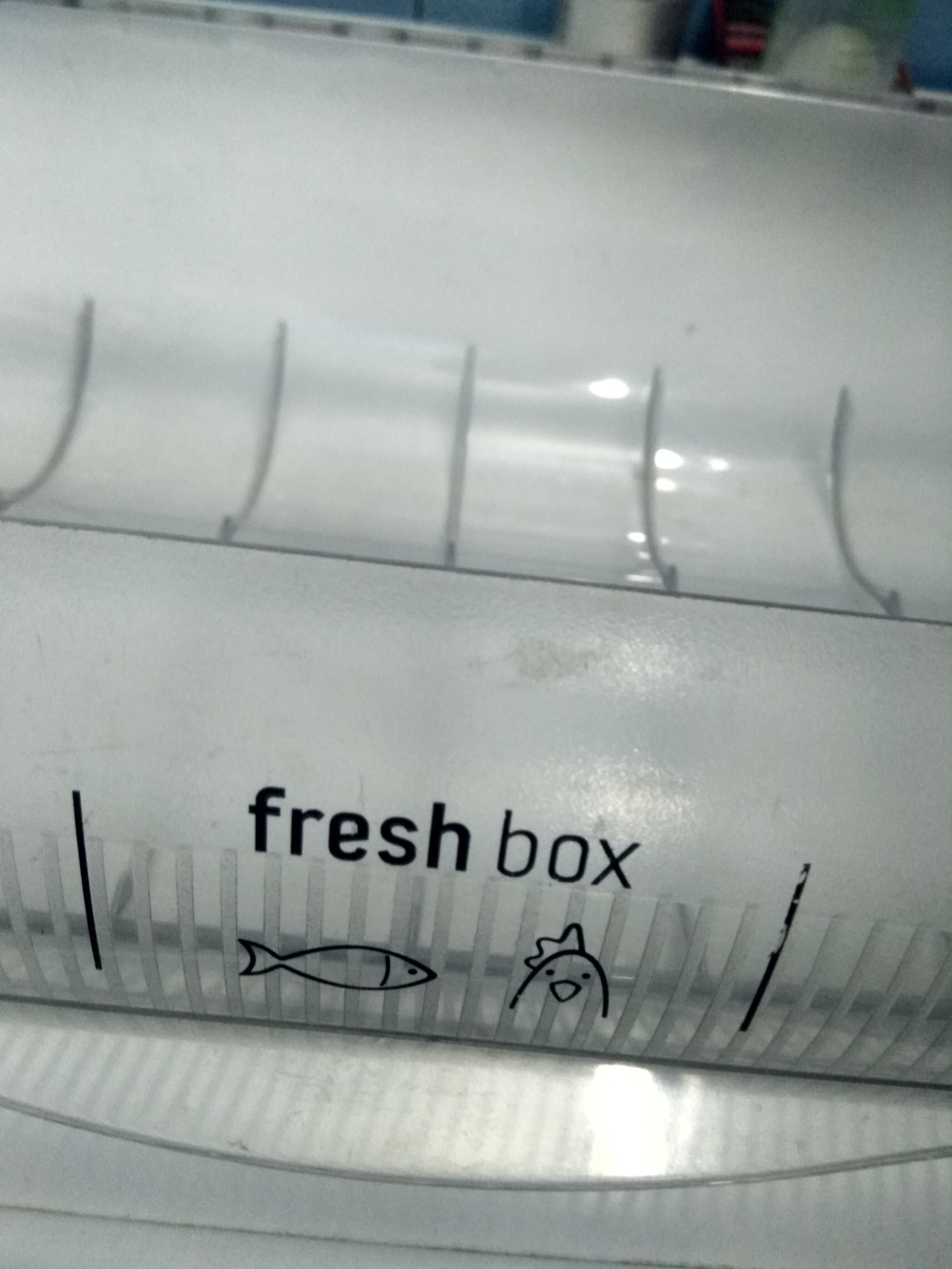 К холодильнику Ariston fresh box