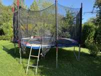 Trampolina ogrodowa