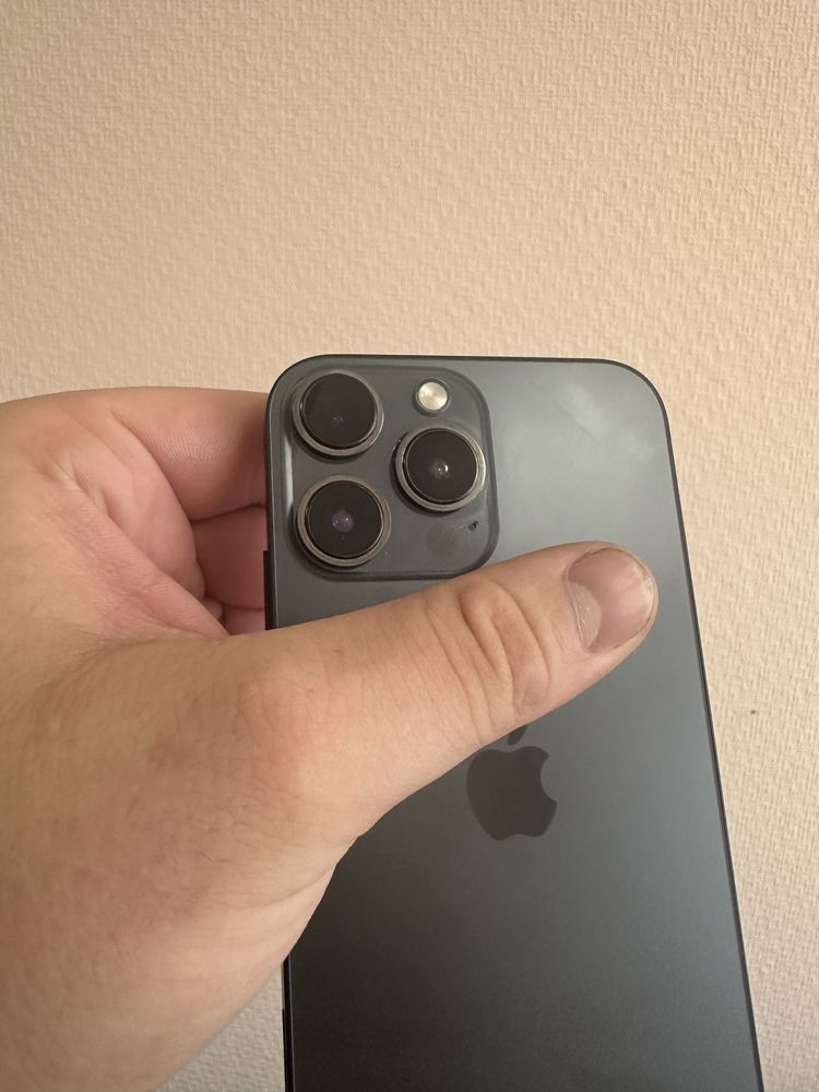 Мобільний телефон iPhone 128 Gb