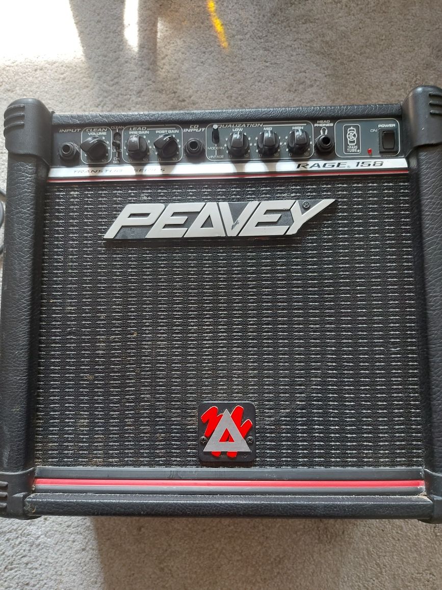 Wzmacniacz gitarowy peavey rage 158
