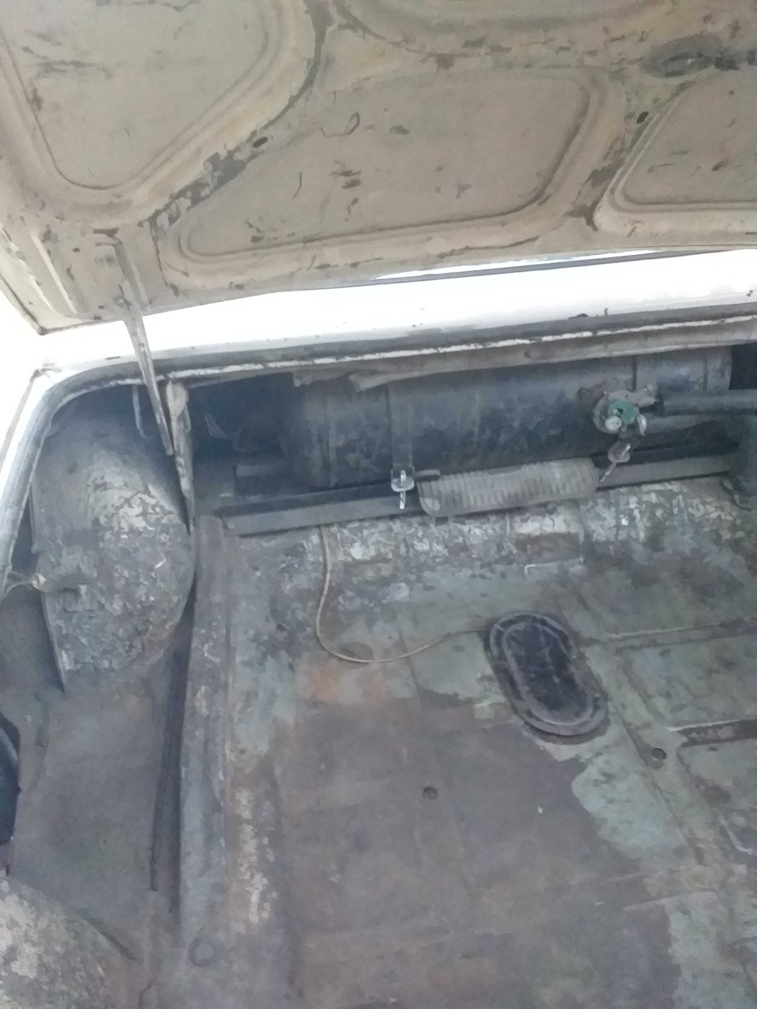 Авто Волга ГАЗ-2410