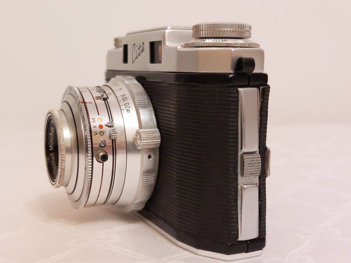 King Regula Cita niemiecki analogowy aparat fotograficzny z 1954r