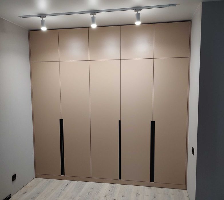 Шкафы на заказ. Изготовление в Харькове с доставкой и установкой.